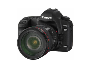 Illustration for article titled Canon 5D Mark II Officially Awesome: 21MP DSLR First to Shoot Full HD Video
